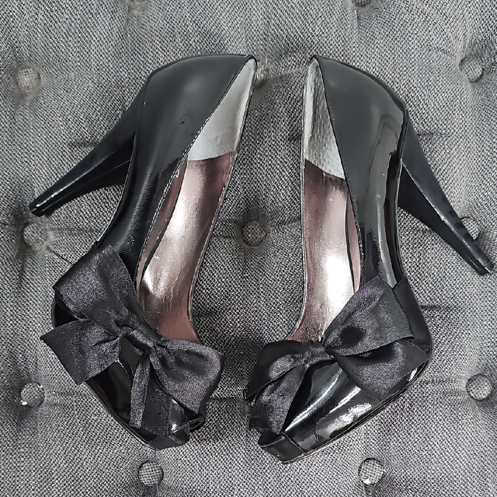 Paris Hilton Black Stiletto Heels with Decorative Bows